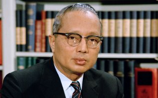 Former UN Secretary 
General U Thant